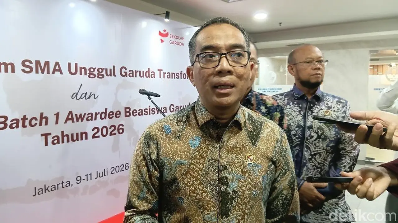 Mendikti Klarifikasi: Universitas Republik Indonesia Tidak Menggantikan Peran Kemendikti
