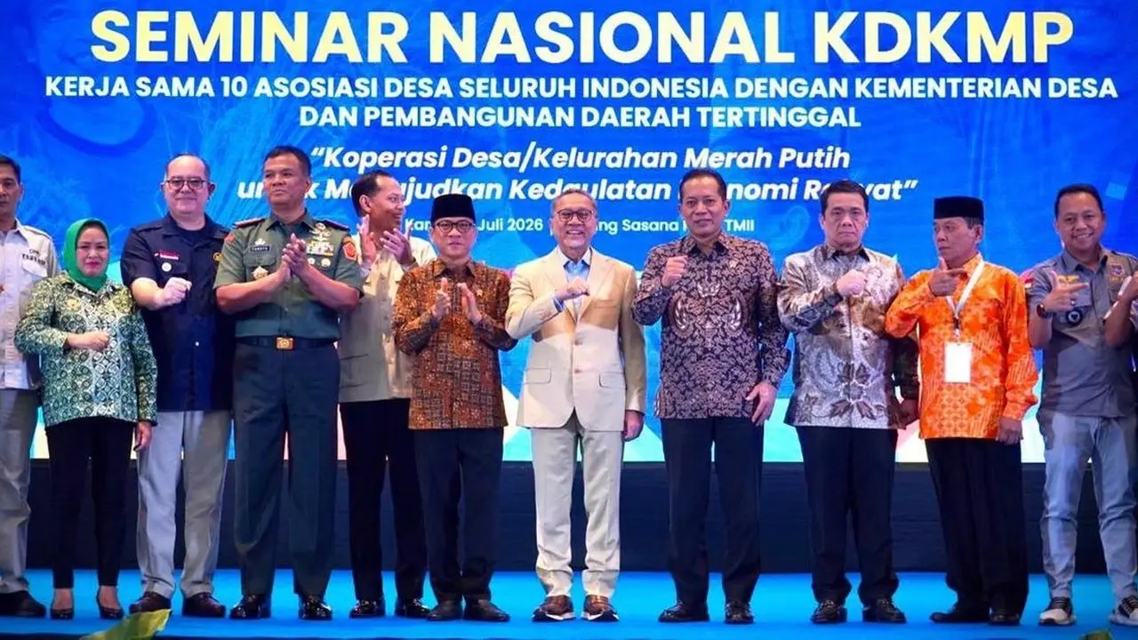 Menkop Bahas Penyelesaian Masalah KDKMP Bersama 10 Asosiasi Desa