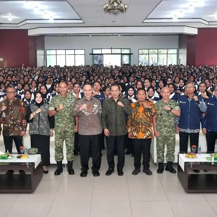 Menkop Resmikan Pelatihan dan Sertifikasi Manajer KDKMP Serentak di Seluruh Indonesia