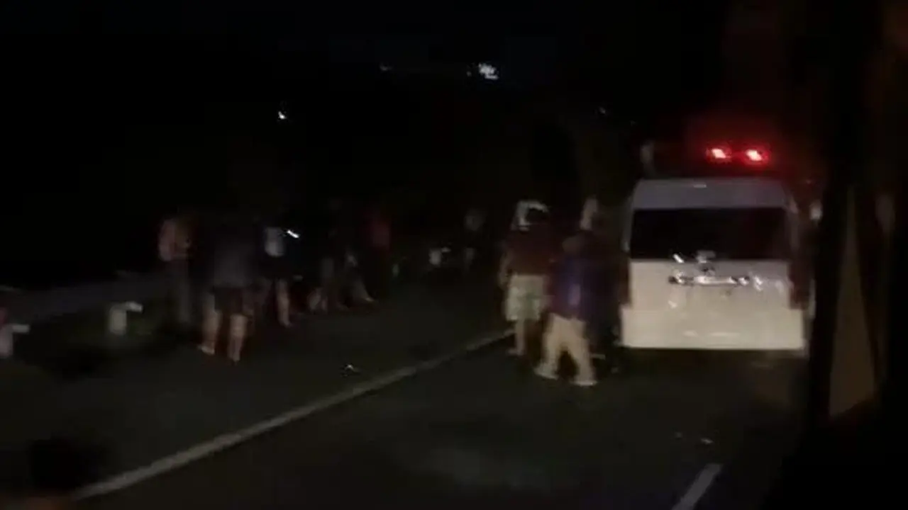 Minibus Tabrak Truk di Tol Malang, 3 Orang Meninggal Dunia