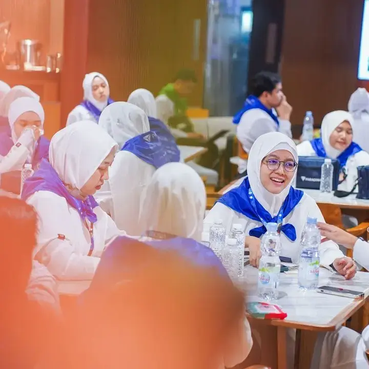 ParagonCorp Berangkatkan 135 Karyawan Untuk Umrah, Menhaj Hadir dan Beri Apresiasi