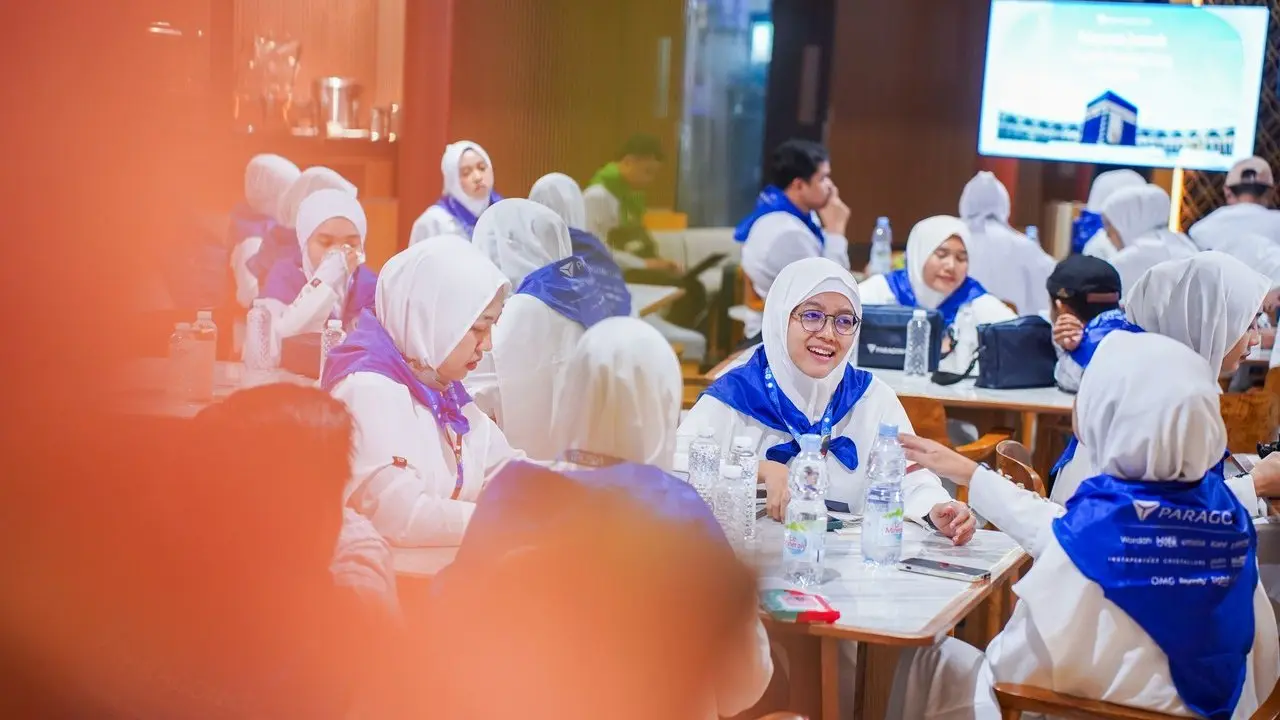 ParagonCorp Berangkatkan 135 Karyawan Untuk Umrah, Menhaj Hadir dan Beri Apresiasi