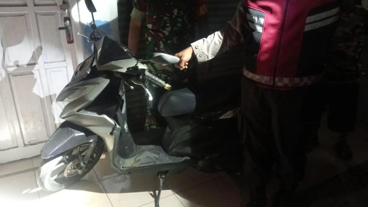 Pelaku Curanmor di Bekasi Diringkus Setelah Motor Tertinggal di TKP
