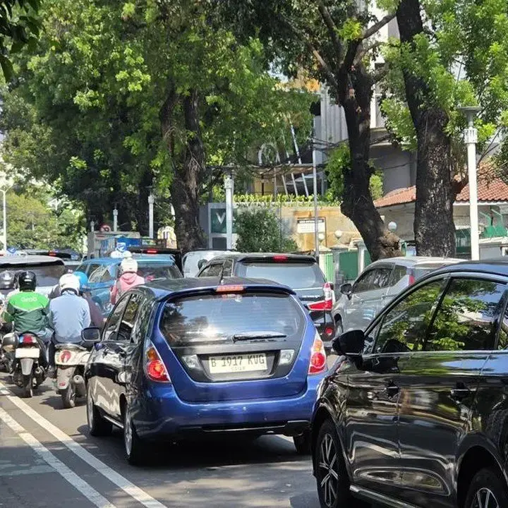 Pembongkaran JPO Tendean Picu Kemacetan Di Suryo-Senopati