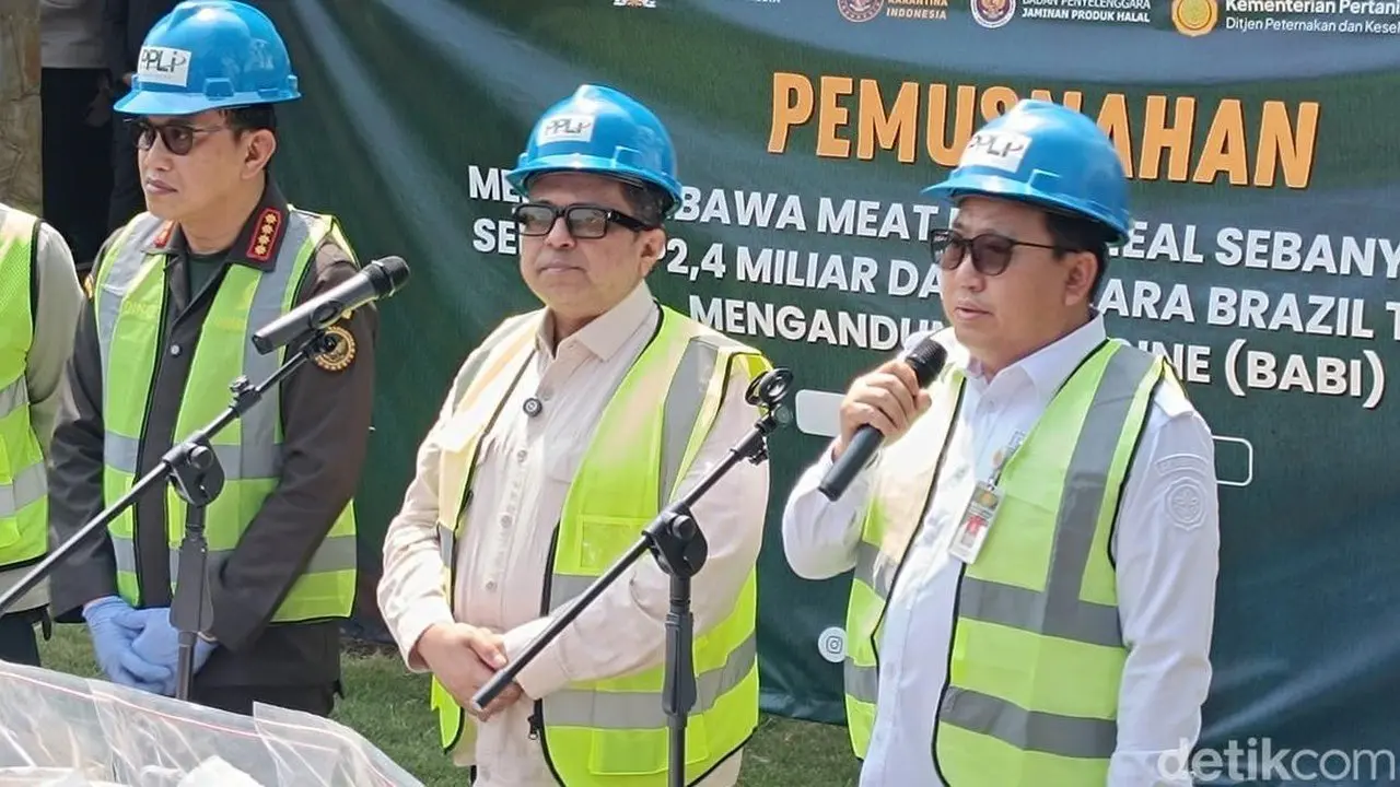 Pemerintah Sita dan Musnahkan 312 Ton Tepung Daging Mengandung Babi