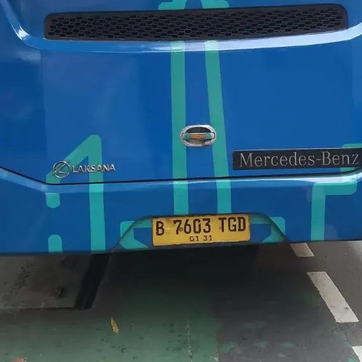 Pemotor Terlindas Bus Transjakarta di Sudirman, Kaki Kanan Luka Parah