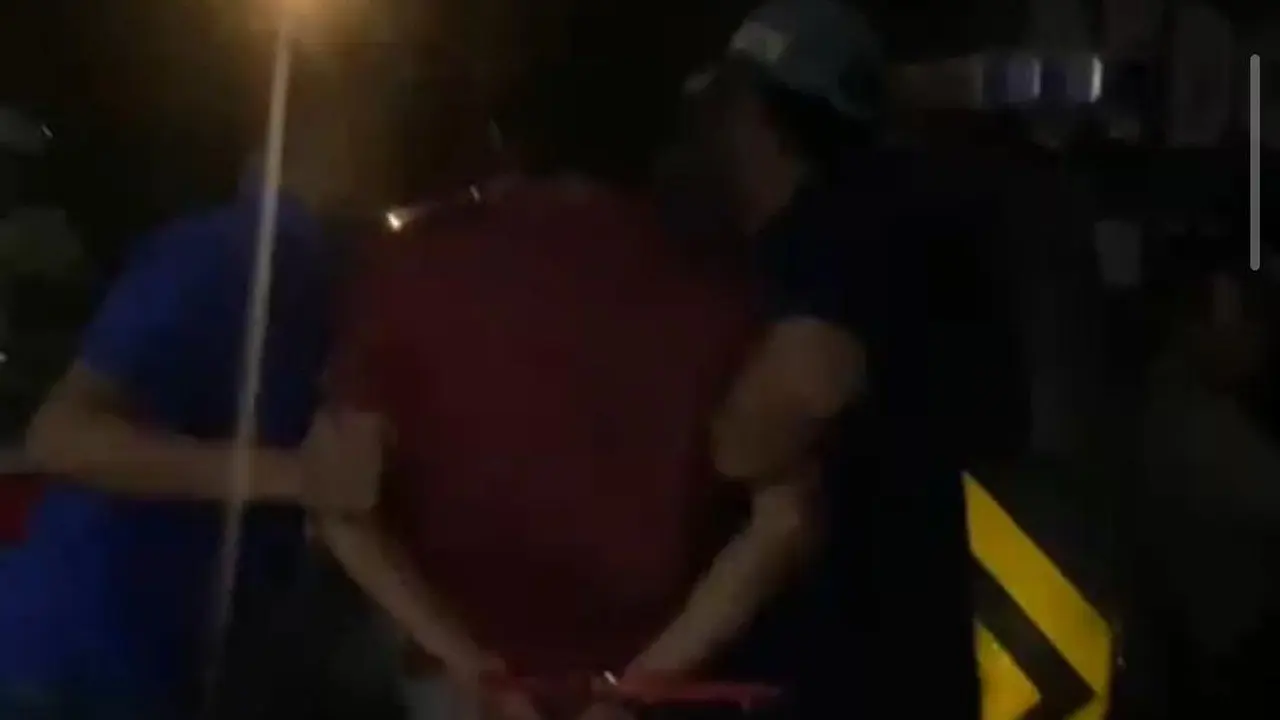 Pemuda Bawa Golok Ngamuk di Warung Jamu Citeureup, Ditangkap di Rumahnya