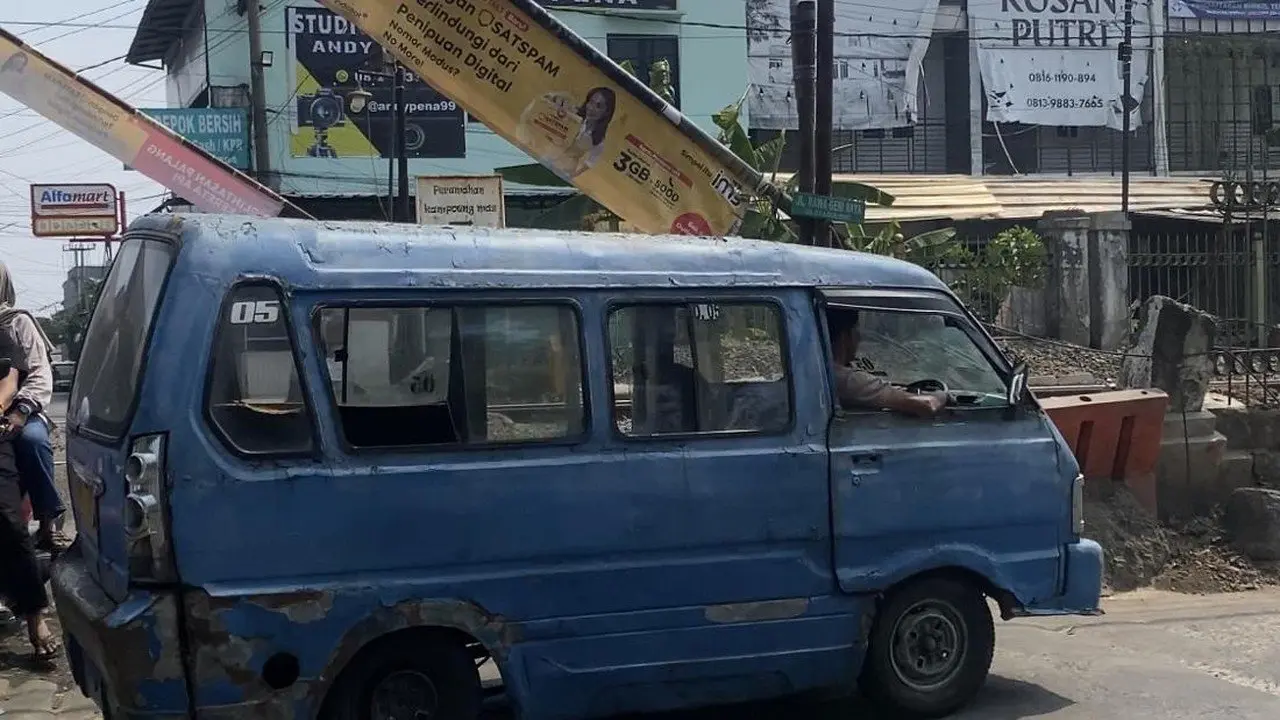 Penumpang Keluhkan Banyak Angkot Tak Layak di Depok, Minta Penertiban dan Solusi