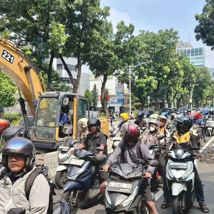 Perbaikan Jalan Kebon Sirih Dikerjakan Bertahap, Target Rampung Akhir September 2026