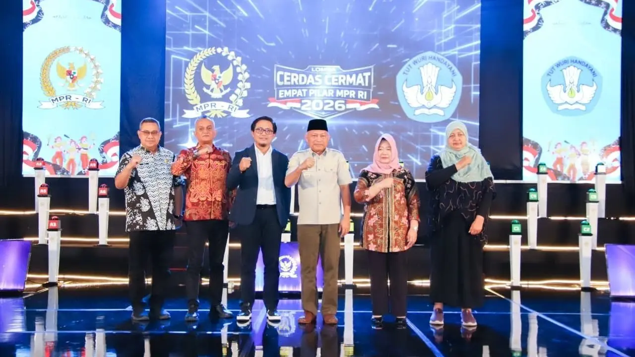 Perjuangan Siswa Taliabu ke Ternate Raih Apresiasi Wagub Malut di LCC Empat Pilar