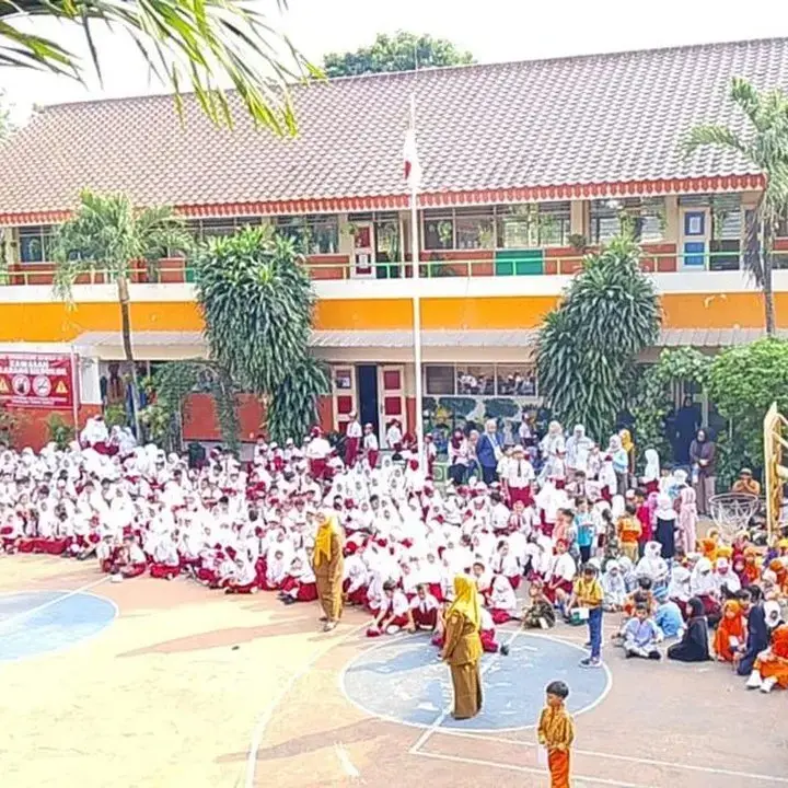 Pesan WA Berisi Ancaman Bom Buat SD di Jagakarsa, Polisi Sterilisasi Lokasi