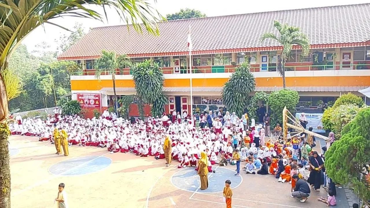 Pesan WA Berisi Ancaman Bom Buat SD di Jagakarsa, Polisi Sterilisasi Lokasi
