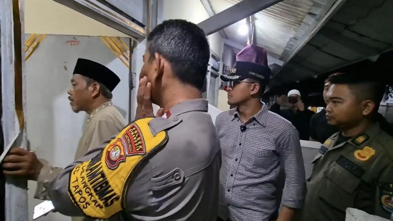 Petugas Datangi Kontrakan Diduga Lokasi Prostitusi di Cilangkap, Satu Pria Kabur