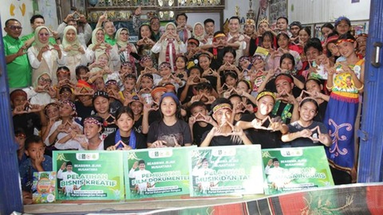 PKB MPR Berikan Beasiswa Jejak Nusantara untuk Siswa Sekolah Alam Arus Kualan