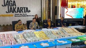 Polisi Janji Umumkan Tersangka Tiga Kasus Korupsi Dalam Waktu Dekat