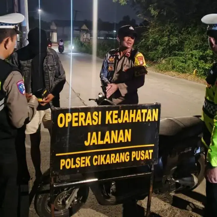 Polisi Patroli di Cikarang, Sasar Begal dan Tawuran