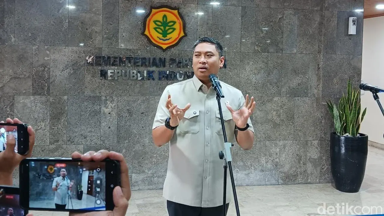 Prabowo Lantik Sudaryono Jadi Kepala BGN Gantikan Nanik
