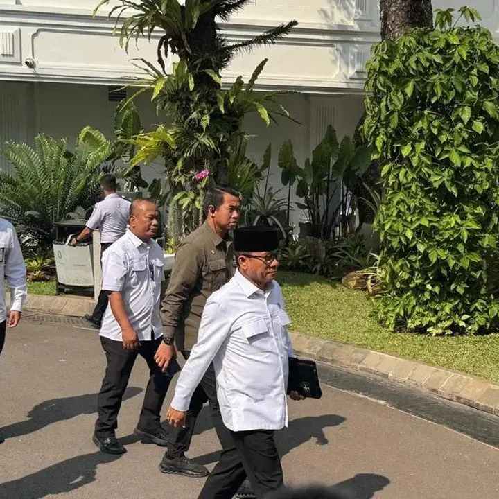 Presiden Prabowo Beri Arahan Jelang Sidang Kabinet Paripurna, Pejabat Negara Berkumpul di Istana