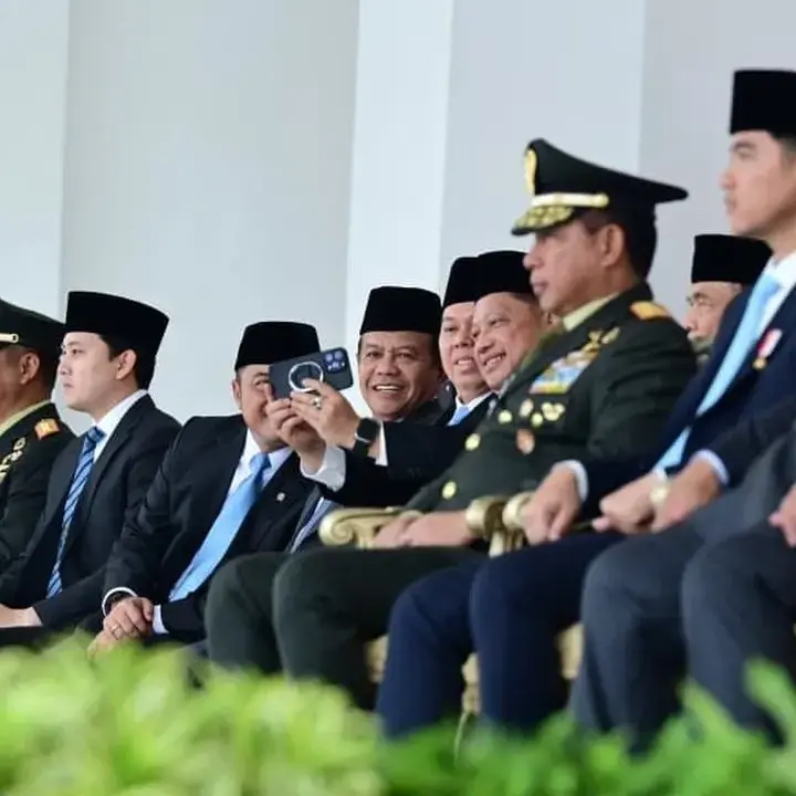 Presiden Prabowo Lantik 1.177 Perwira TNI-Polri Baru di Istana Merdeka