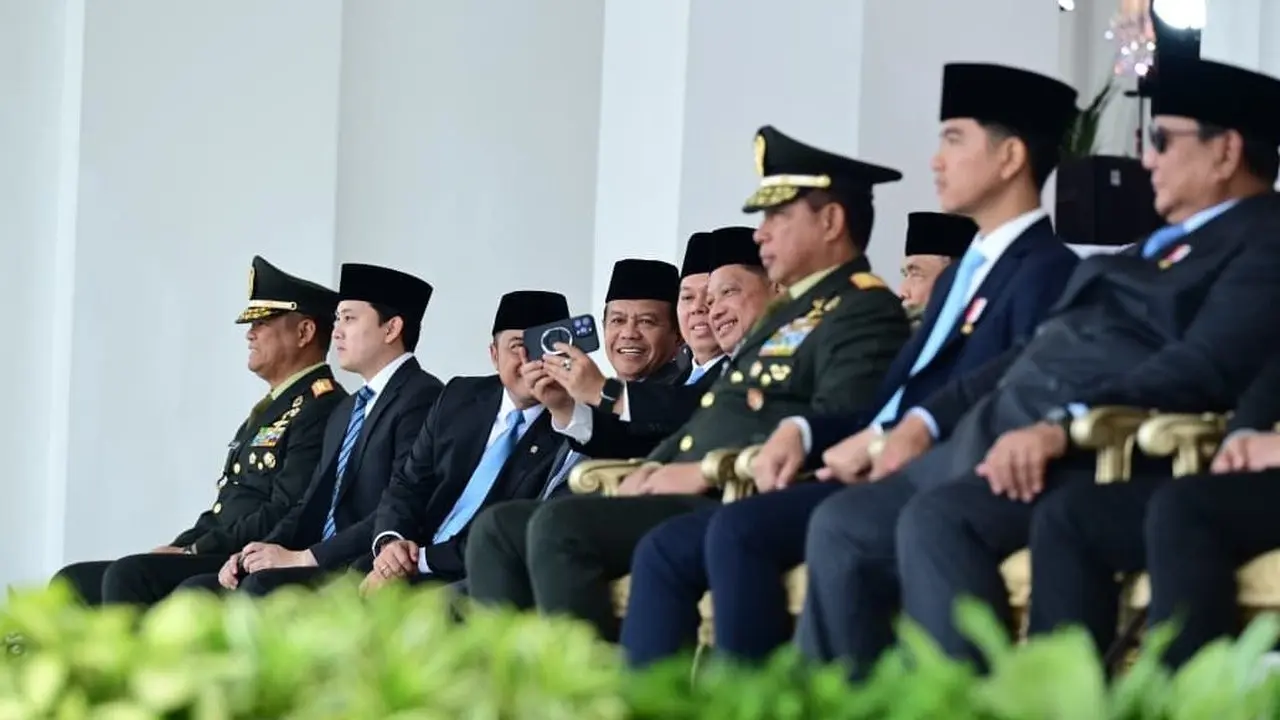 Presiden Prabowo Lantik 1.177 Perwira TNI-Polri Baru di Istana Merdeka