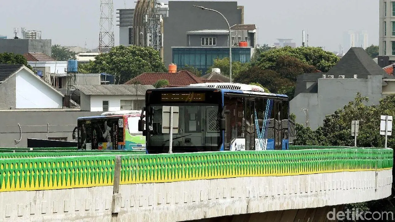 Pria Terduga Pelecehan Seksual di TransJakarta Jalur Koridor 13 Diamankan Petugas