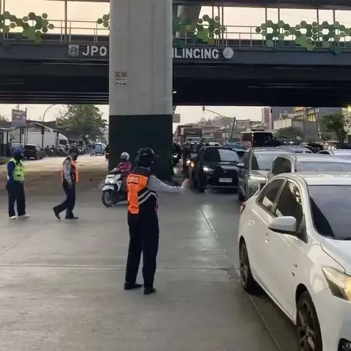 Rekayasa Lalin Diterapkan di Simpang Cakung untuk Antisipasi Macet Parah