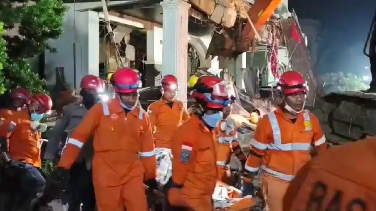 Satu Jenazah Ditemukan di Sisa Ledakan Rumah Mewah Grand Polonia Medan
