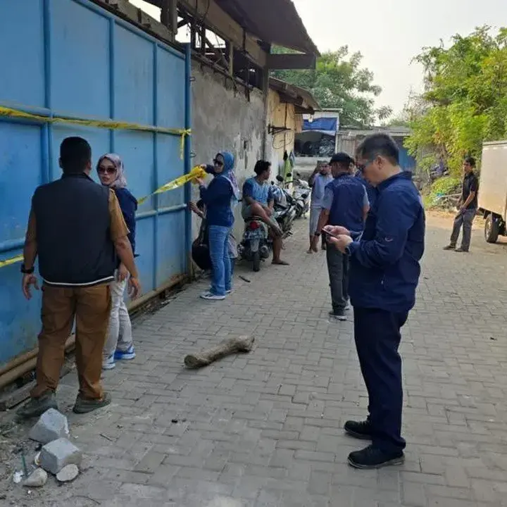 Tiga Perusahaan Tanpa Izin di Teluknaga Disegel Akibat Cemari Sungai Cisadane