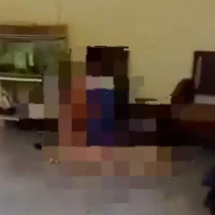 Viral Aksi Bugil Remaja Sidoarjo Saat Terima Pesanan Ojol, Ayah Angkat Bicara