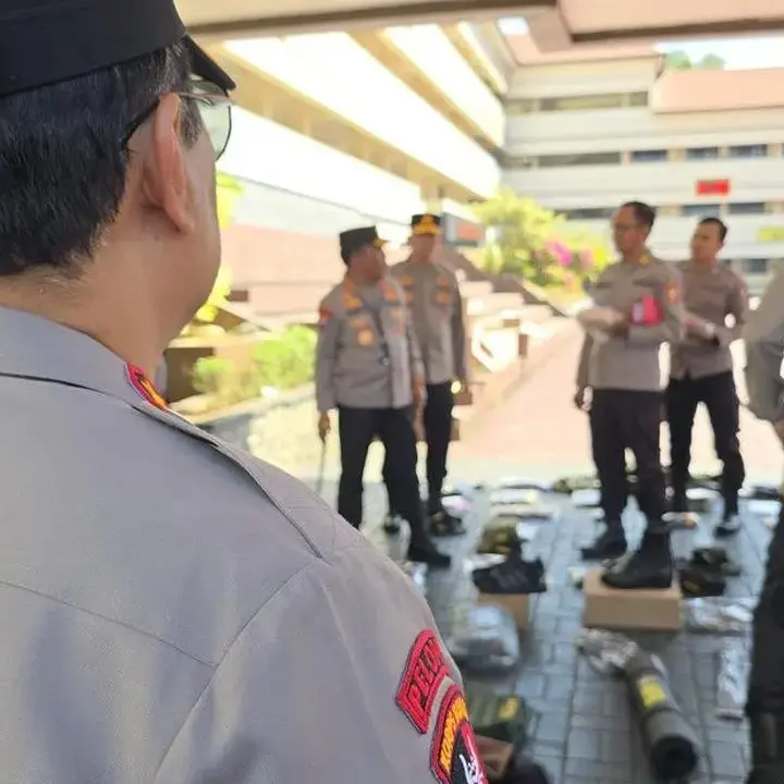 Wakapolri dan Kalemdiklat Polri Tinjau Kesiapan Perlengkapan Taruna Akpol