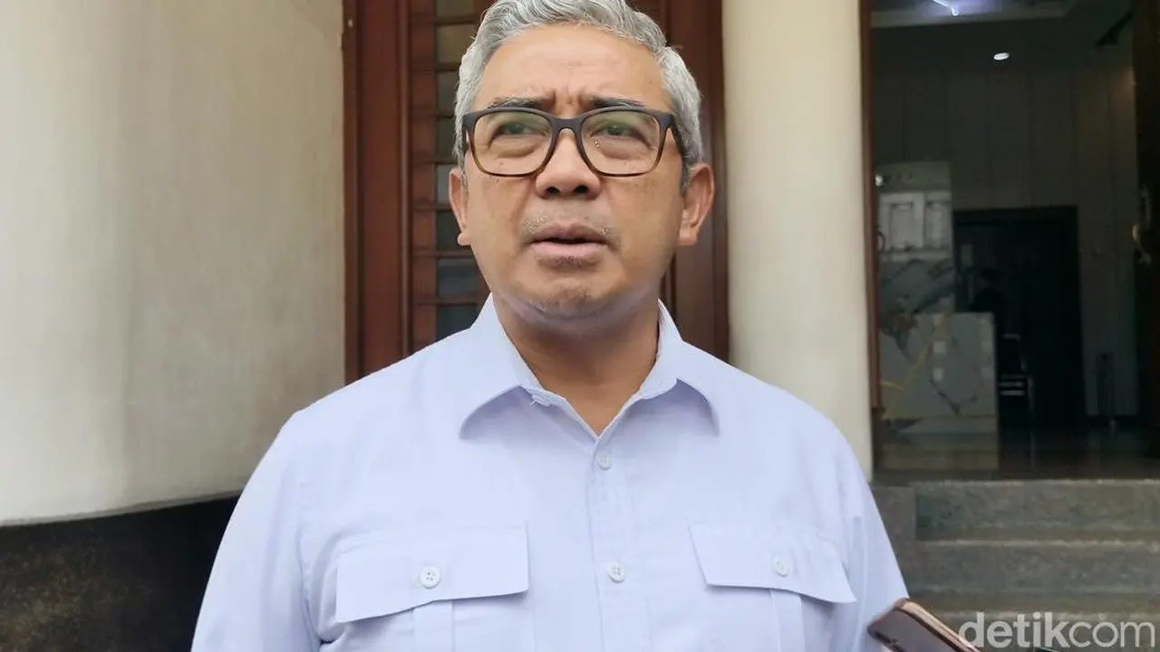 Wali Kota Bandung Farhan Pulih dan Kembali Bertugas Setelah Dirawat Karena Vertigo