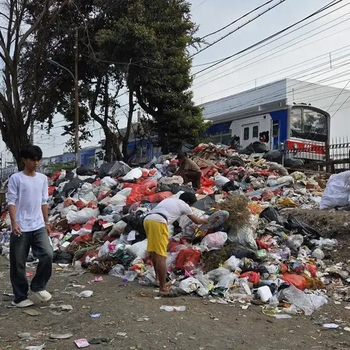 Warga Pasar Minggu Keluhkan TPS Liar, Diduga Jadi Lokasi Pembuangan Sampah Luar Kawasan